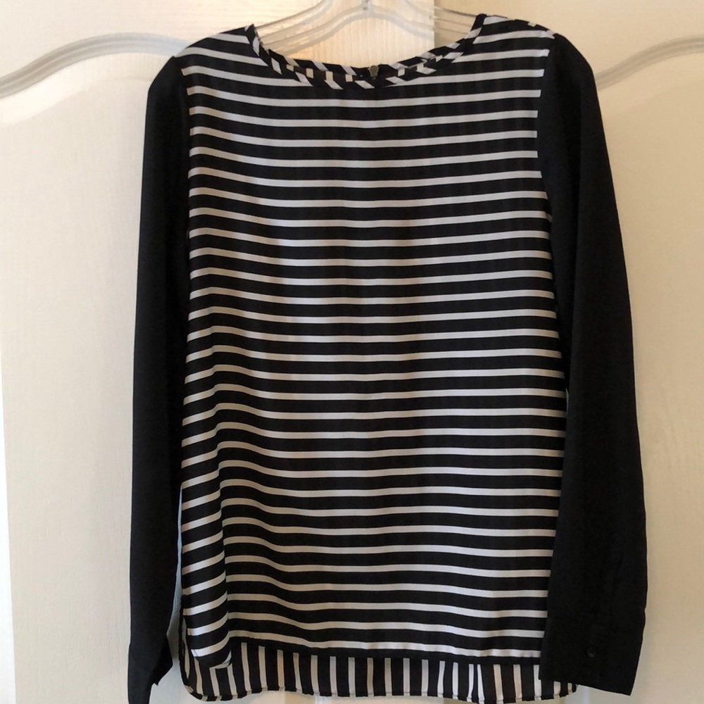 Women’s long sleeve blouse
